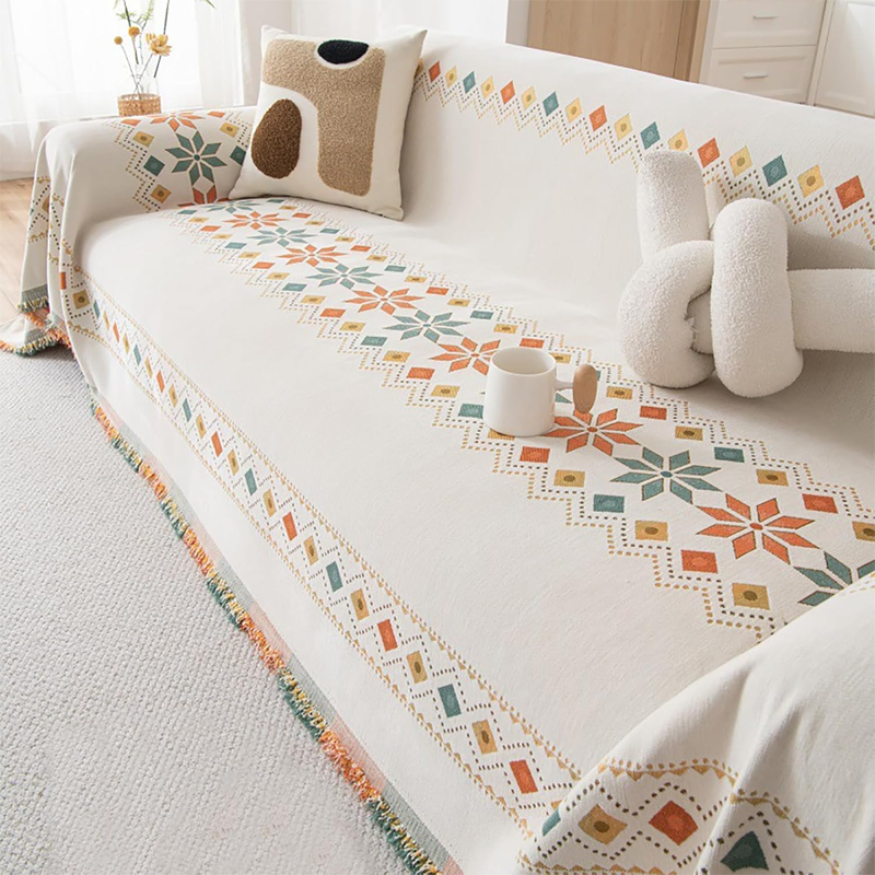 Fordítható bohém kanapéhuzat rojtokkal